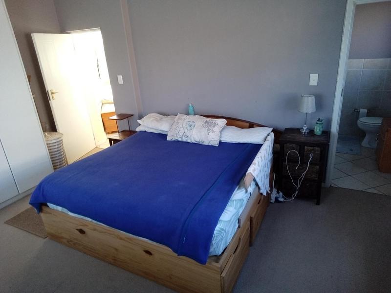 3 Bedroom Property for Sale in Boggomsbaai Western Cape